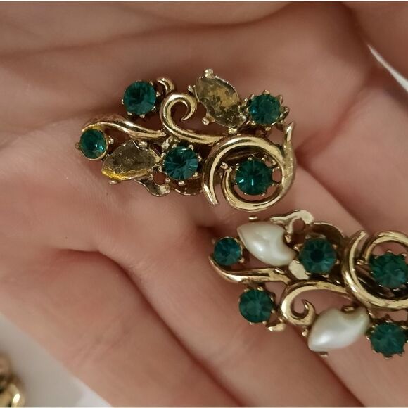 Vintage Rhapsody brooch and earring set - Picture 11 of 12